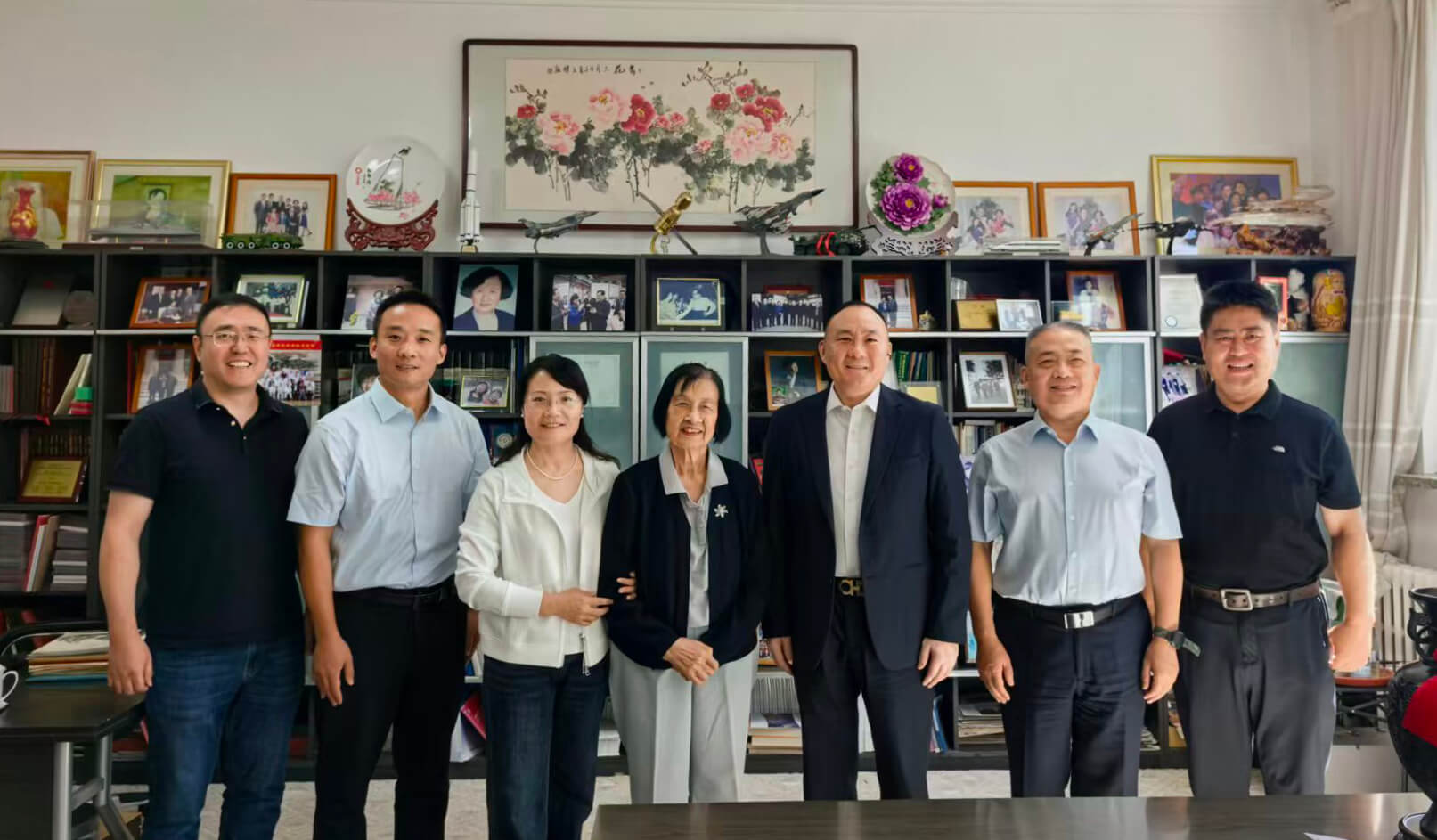 Iraeta Chairman Niu Yugang Meets Academician Li Yiyi to Advance Technical Cooperation